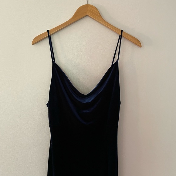 SOLD - Velvet Lulu’s Gown - Picture 4 of 7